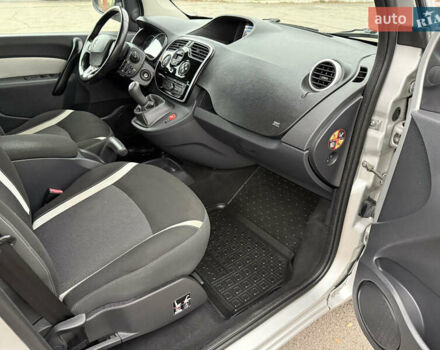 Серый Рено Кенгу, объемом двигателя 1.5 л и пробегом 196 тыс. км за 12999 $, фото 54 на Automoto.ua