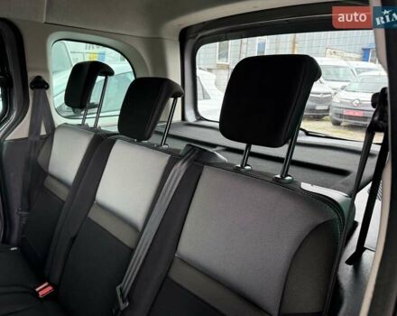 Рено Кенгу 2016 в Одессе на Automoto.ua Серый Рено Кенгу, объемом двигателя 1.5 л и пробегом 156 тыс. км за 13650 $, фото 28 на Automoto.ua