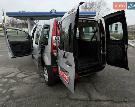 Серый Рено Кенгу, объемом двигателя 1.5 л и пробегом 172 тыс. км за 12999 $, фото 88 на Automoto.ua