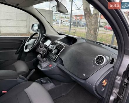 Рено Кенгу 2016 в Одессе на Automoto.ua Серый Рено Кенгу, объемом двигателя 1.5 л и пробегом 156 тыс. км за 13650 $, фото 37 на Automoto.ua
