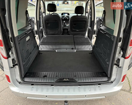 Серый Рено Кенгу, объемом двигателя 1.5 л и пробегом 196 тыс. км за 12999 $, фото 93 на Automoto.ua