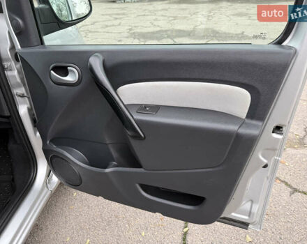 Серый Рено Кенгу, объемом двигателя 1.5 л и пробегом 196 тыс. км за 12999 $, фото 37 на Automoto.ua