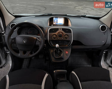 Серый Рено Кенгу, объемом двигателя 1.5 л и пробегом 172 тыс. км за 12999 $, фото 68 на Automoto.ua