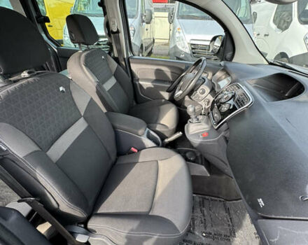 Серый Рено Кенгу, объемом двигателя 1.2 л и пробегом 155 тыс. км за 12900 $, фото 33 на Automoto.ua