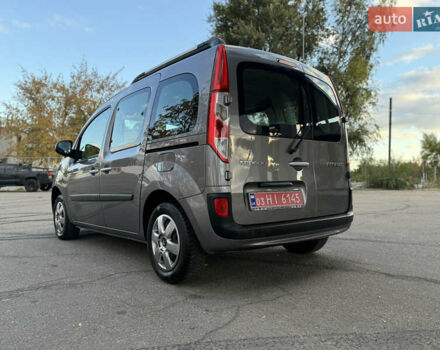 Сірий Рено Кєнгу, об'ємом двигуна 1.5 л та пробігом 126 тис. км за 12599 $, фото 25 на Automoto.ua