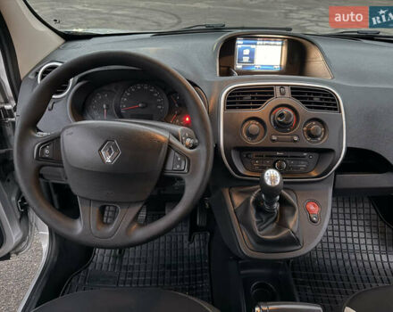 Серый Рено Кенгу, объемом двигателя 1.5 л и пробегом 172 тыс. км за 12999 $, фото 3 на Automoto.ua