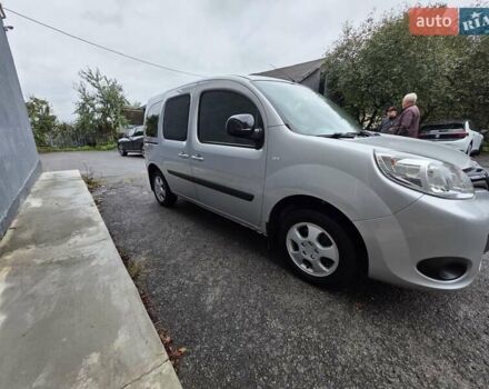 Серый Рено Кенгу, объемом двигателя 1.46 л и пробегом 157 тыс. км за 11700 $, фото 6 на Automoto.ua