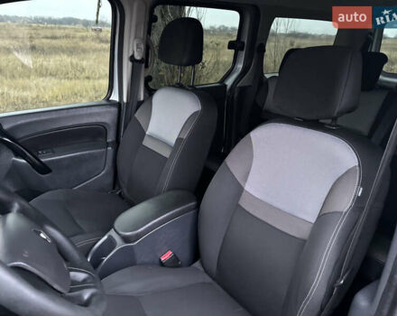 Серый Рено Кенгу, объемом двигателя 1.5 л и пробегом 191 тыс. км за 12800 $, фото 17 на Automoto.ua