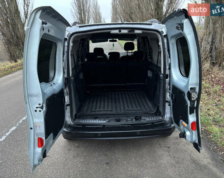 Серый Рено Кенгу, объемом двигателя 1.5 л и пробегом 191 тыс. км за 12800 $, фото 33 на Automoto.ua