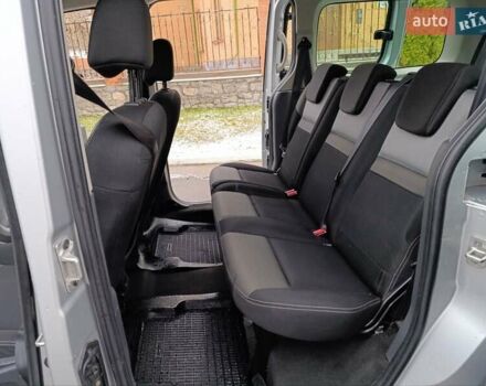 Серый Рено Кенгу, объемом двигателя 1.5 л и пробегом 198 тыс. км за 12800 $, фото 18 на Automoto.ua