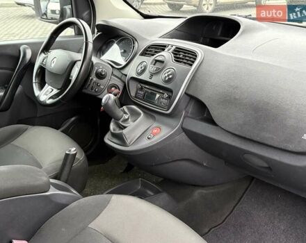Серый Рено Кенгу, объемом двигателя 1.5 л и пробегом 220 тыс. км за 11250 $, фото 16 на Automoto.ua