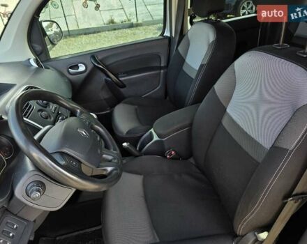 Рено Кєнгу 2017 у Тернополі на Automoto.ua Сірий Рено Кєнгу, об'ємом двигуна 1.5 л та пробігом 157 тис. км за 12699 $, фото 22 на Automoto.ua