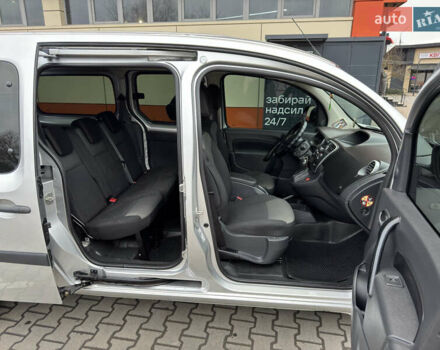 Серый Рено Кенгу, объемом двигателя 0 л и пробегом 65 тыс. км за 8800 $, фото 17 на Automoto.ua