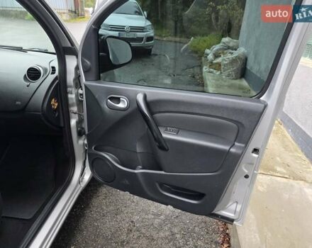 Серый Рено Кенгу, объемом двигателя 1.46 л и пробегом 157 тыс. км за 11700 $, фото 10 на Automoto.ua