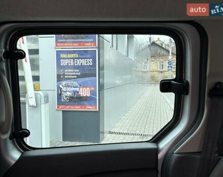 Серый Рено Кенгу, объемом двигателя 1.5 л и пробегом 220 тыс. км за 11250 $, фото 13 на Automoto.ua