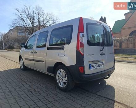 Серый Рено Кенгу, объемом двигателя 1.5 л и пробегом 198 тыс. км за 12800 $, фото 11 на Automoto.ua