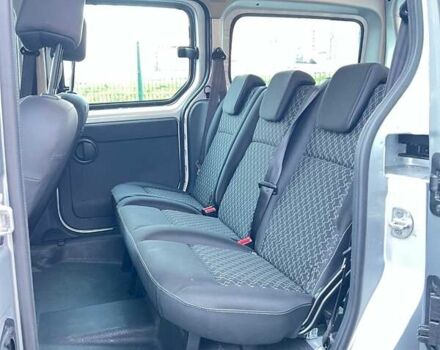 Серый Рено Кенгу, объемом двигателя 0 л и пробегом 35 тыс. км за 10000 $, фото 9 на Automoto.ua