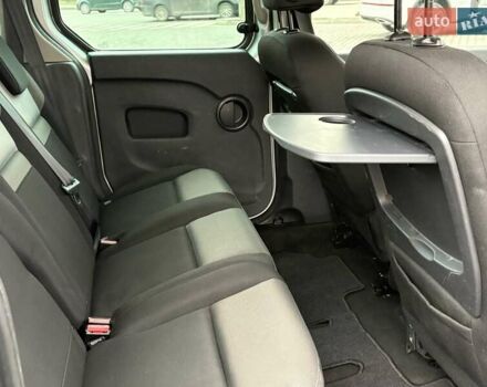 Серый Рено Кенгу, объемом двигателя 1.5 л и пробегом 220 тыс. км за 11250 $, фото 20 на Automoto.ua