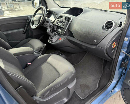 Серый Рено Кенгу, объемом двигателя 1.5 л и пробегом 112 тыс. км за 11950 $, фото 9 на Automoto.ua