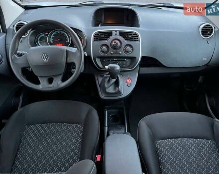 Серый Рено Кенгу, объемом двигателя 0 л и пробегом 35 тыс. км за 10000 $, фото 15 на Automoto.ua