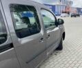 Серый Рено Кенгу, объемом двигателя 0 л и пробегом 97 тыс. км за 11200 $, фото 9 на Automoto.ua