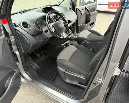 Серый Рено Кенгу, объемом двигателя 1.5 л и пробегом 170 тыс. км за 13999 $, фото 70 на Automoto.ua