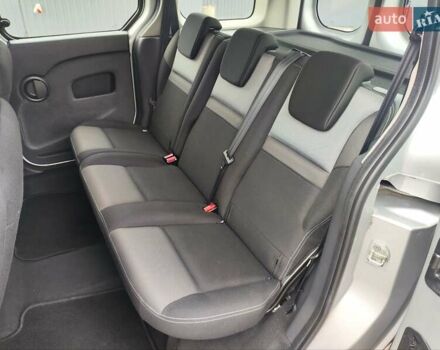 Серый Рено Кенгу, объемом двигателя 1.5 л и пробегом 145 тыс. км за 13300 $, фото 22 на Automoto.ua