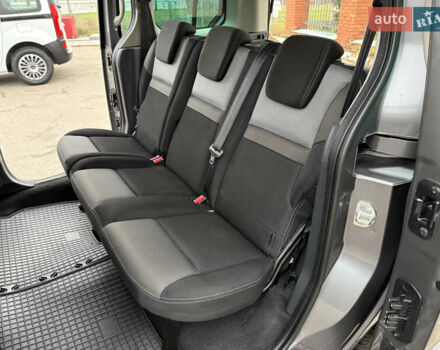 Серый Рено Кенгу, объемом двигателя 1.5 л и пробегом 170 тыс. км за 13999 $, фото 73 на Automoto.ua