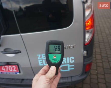 Сірий Рено Кєнгу, об'ємом двигуна 0 л та пробігом 79 тис. км за 11111 $, фото 73 на Automoto.ua