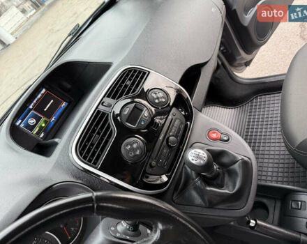 Серый Рено Кенгу, объемом двигателя 1.5 л и пробегом 170 тыс. км за 13999 $, фото 58 на Automoto.ua