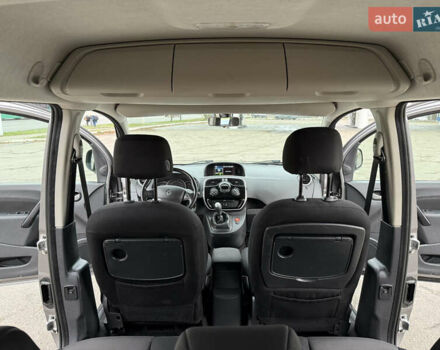 Серый Рено Кенгу, объемом двигателя 1.5 л и пробегом 170 тыс. км за 13999 $, фото 76 на Automoto.ua