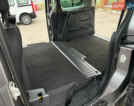 Серый Рено Кенгу, объемом двигателя 1.5 л и пробегом 170 тыс. км за 13999 $, фото 84 на Automoto.ua