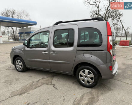 Серый Рено Кенгу, объемом двигателя 1.5 л и пробегом 170 тыс. км за 13999 $, фото 24 на Automoto.ua