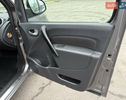 Серый Рено Кенгу, объемом двигателя 1.5 л и пробегом 170 тыс. км за 13999 $, фото 35 на Automoto.ua