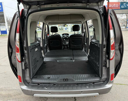 Серый Рено Кенгу, объемом двигателя 1.5 л и пробегом 170 тыс. км за 13999 $, фото 85 на Automoto.ua