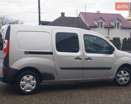 Сірий Рено Кєнгу, об'ємом двигуна 0 л та пробігом 79 тис. км за 11111 $, фото 6 на Automoto.ua