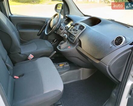 Серый Рено Кенгу, объемом двигателя 1.46 л и пробегом 70 тыс. км за 14000 $, фото 23 на Automoto.ua