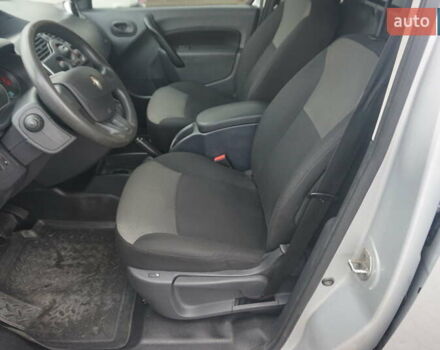 Сірий Рено Кєнгу, об'ємом двигуна 0 л та пробігом 79 тис. км за 11111 $, фото 28 на Automoto.ua