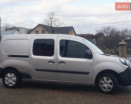 Сірий Рено Кєнгу, об'ємом двигуна 0 л та пробігом 79 тис. км за 11111 $, фото 5 на Automoto.ua