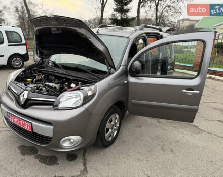 Серый Рено Кенгу, объемом двигателя 1.5 л и пробегом 170 тыс. км за 13999 $, фото 111 на Automoto.ua