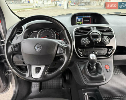 Серый Рено Кенгу, объемом двигателя 1.5 л и пробегом 170 тыс. км за 13999 $, фото 68 на Automoto.ua