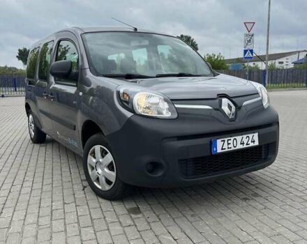 Серый Рено Кенгу, объемом двигателя 0 л и пробегом 97 тыс. км за 11200 $, фото 4 на Automoto.ua