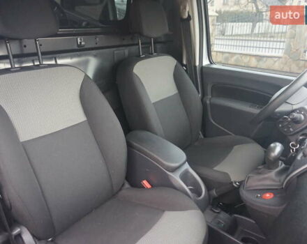 Сірий Рено Кєнгу, об'ємом двигуна 0 л та пробігом 79 тис. км за 11111 $, фото 42 на Automoto.ua