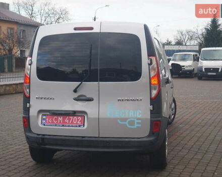 Сірий Рено Кєнгу, об'ємом двигуна 0 л та пробігом 79 тис. км за 11111 $, фото 8 на Automoto.ua