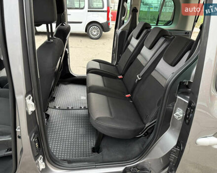 Серый Рено Кенгу, объемом двигателя 1.5 л и пробегом 170 тыс. км за 13999 $, фото 74 на Automoto.ua