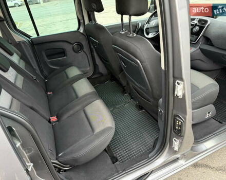 Серый Рено Кенгу, объемом двигателя 1.5 л и пробегом 170 тыс. км за 13999 $, фото 42 на Automoto.ua