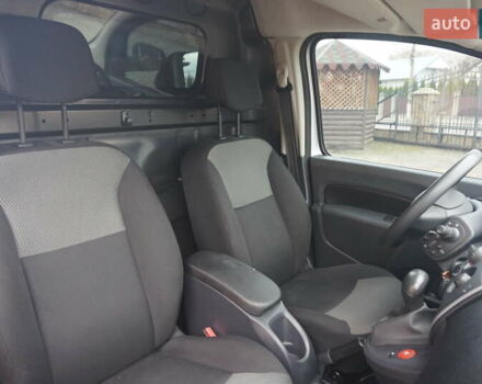 Рено Кєнгу 2018 у Самборе на Automoto.ua Сірий Рено Кєнгу, об'ємом двигуна 0 л та пробігом 72 тис. км за 11000 $, фото 43 на Automoto.ua