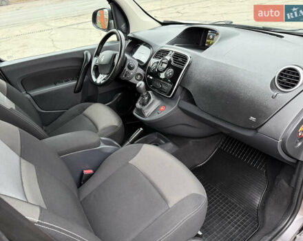 Серый Рено Кенгу, объемом двигателя 1.5 л и пробегом 170 тыс. км за 13999 $, фото 36 на Automoto.ua