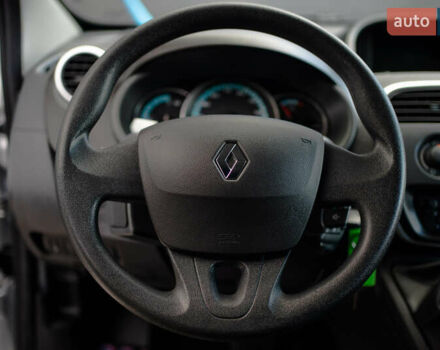 Рено Кенгу 2018 в Луцке на Automoto.ua Серый Рено Кенгу, объемом двигателя 0 л и пробегом 27 тыс. км за 12800 $, фото 71 на Automoto.ua