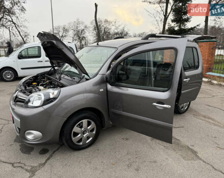 Серый Рено Кенгу, объемом двигателя 1.5 л и пробегом 170 тыс. км за 13999 $, фото 110 на Automoto.ua